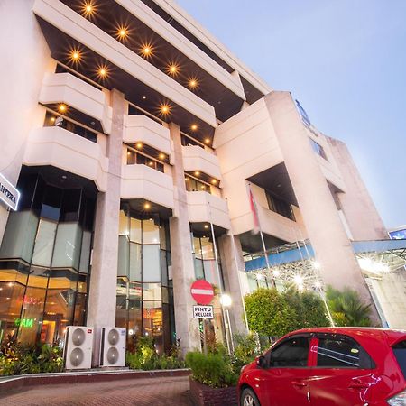 Adika Hotel Bahtera Klandasan Kecil Екстер'єр фото