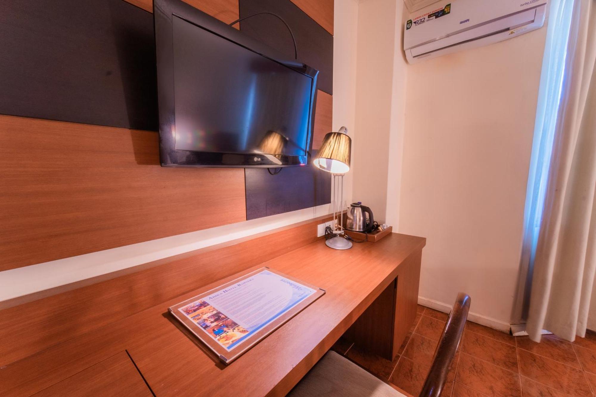 Adika Hotel Bahtera Klandasan Kecil Екстер'єр фото