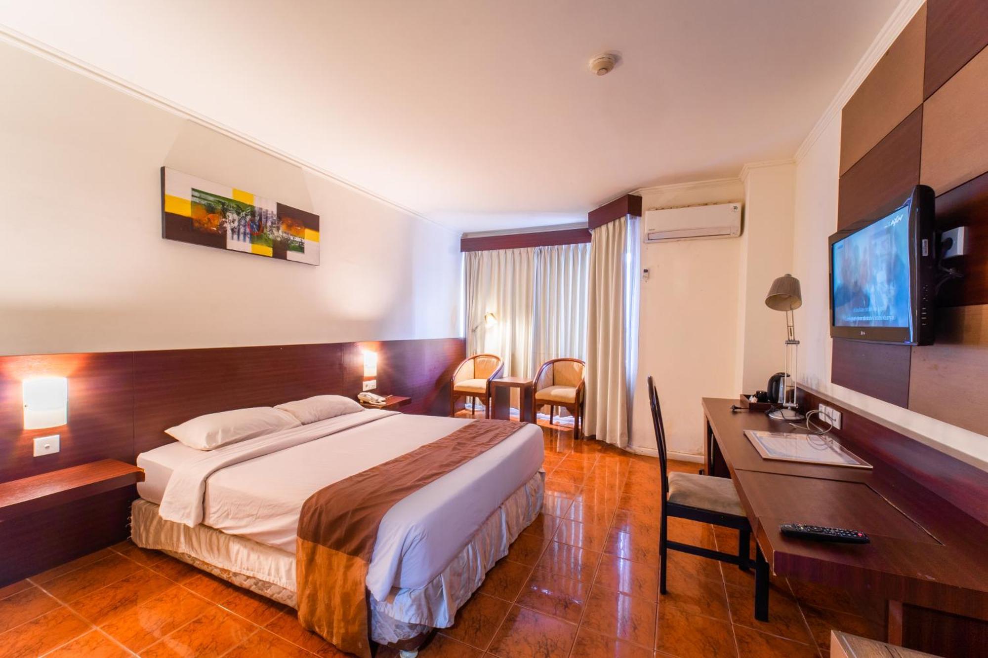 Adika Hotel Bahtera Klandasan Kecil Екстер'єр фото